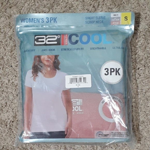 Women's 32 Degrees Short Sleeve Scoop Neck Tee - Small - Picture 1 of 4